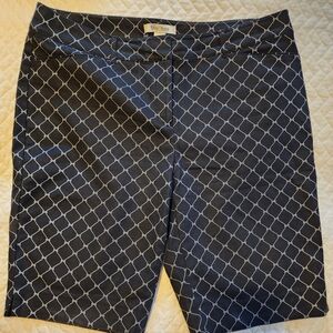 Women's WHBM Black and White Patterned Shorts
